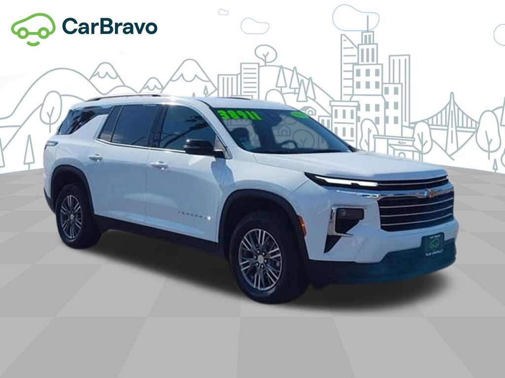 2026 Chevrolet Traverse LT — photo 1 of 6
