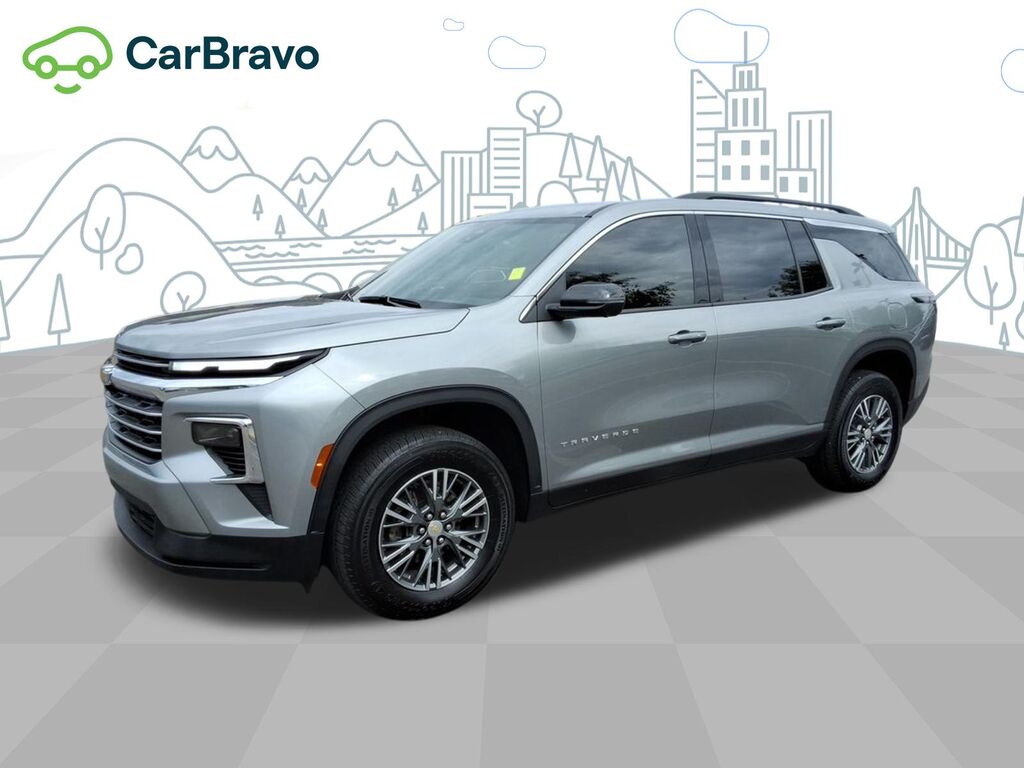2024 Chevrolet Traverse LT — photo 1 of 6