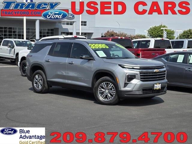 2024 Chevrolet Traverse LT