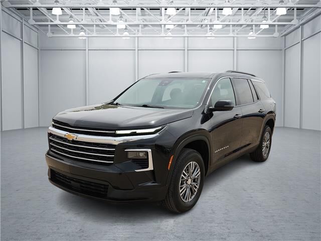2026 Chevrolet Traverse LT Front-Wheel Drive — photo 1 of 13