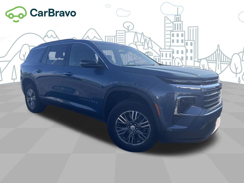 2024 Chevrolet Traverse LT — photo 1 of 6