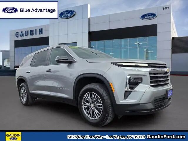 2026 Chevrolet Traverse LT — photo 1 of 12