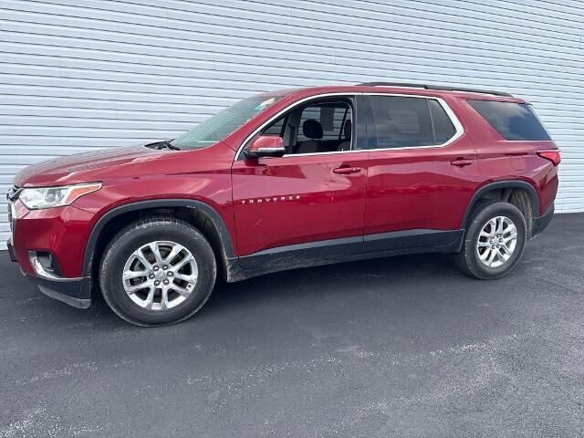 2019 Chevrolet Traverse LT Cloth — photo 1 of 26