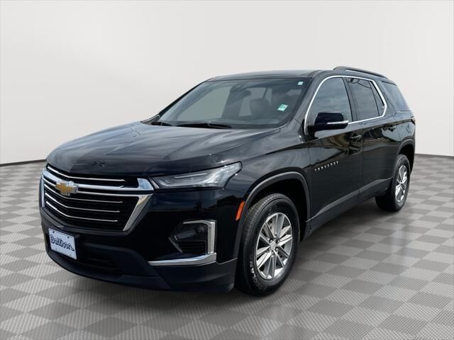 2023 Chevrolet Traverse LT Cloth — photo 1 of 14