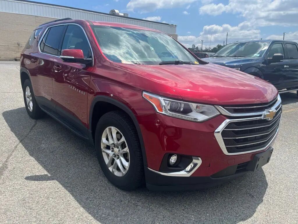 2019 Chevrolet Traverse LT Cloth — photo 1 of 25