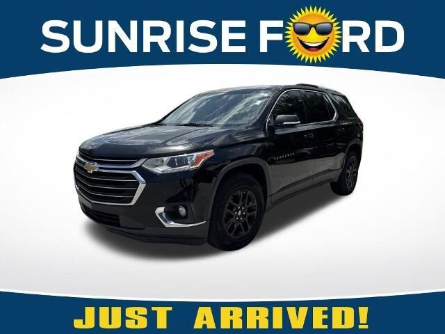 2018 Chevrolet Traverse LT Cloth — photo 1 of 26