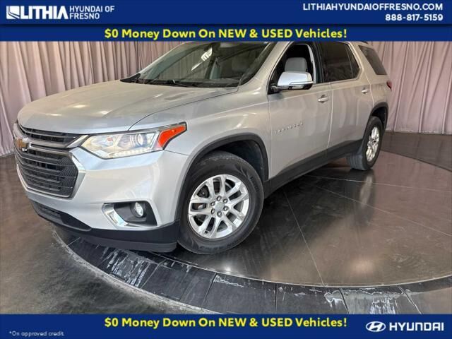 2020 Chevrolet Traverse LT Cloth — photo 1 of 13