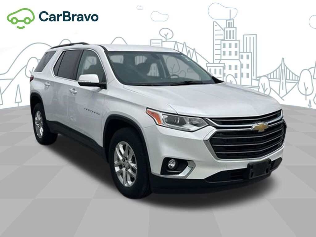 2021 Chevrolet Traverse LT Cloth — photo 1 of 6