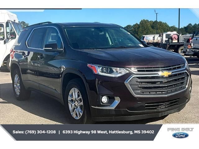 2021 Chevrolet Traverse LT Cloth