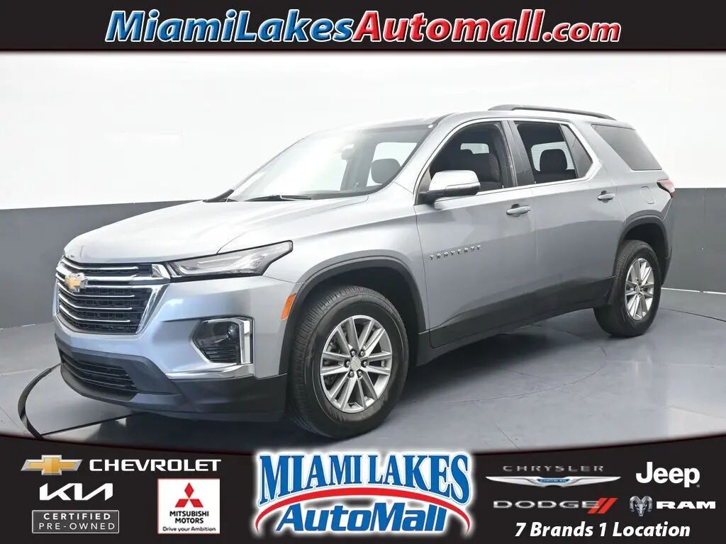 2023 Chevrolet Traverse LT Cloth — photo 1 of 13