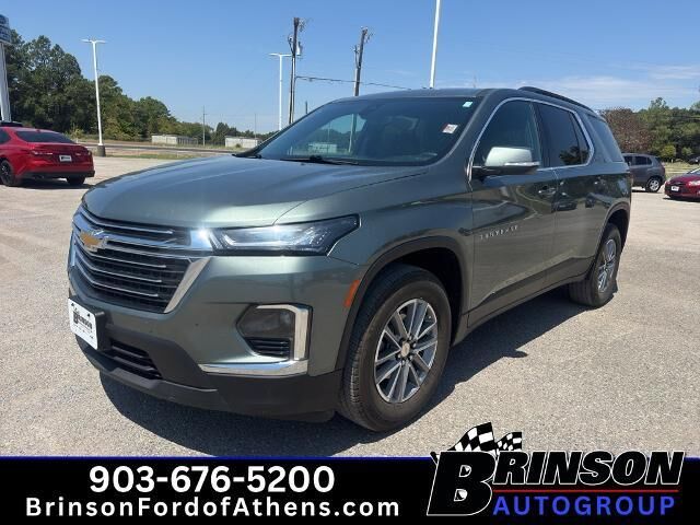 2022 Chevrolet Traverse LT Cloth — photo 1 of 13
