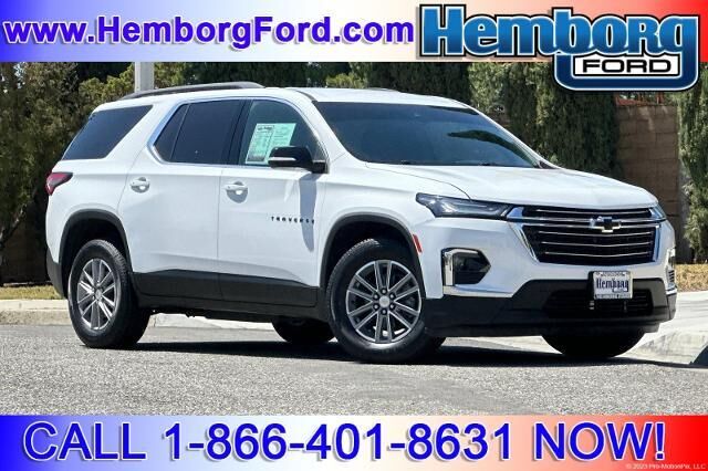 2022 Chevrolet Traverse LT Cloth — photo 1 of 25