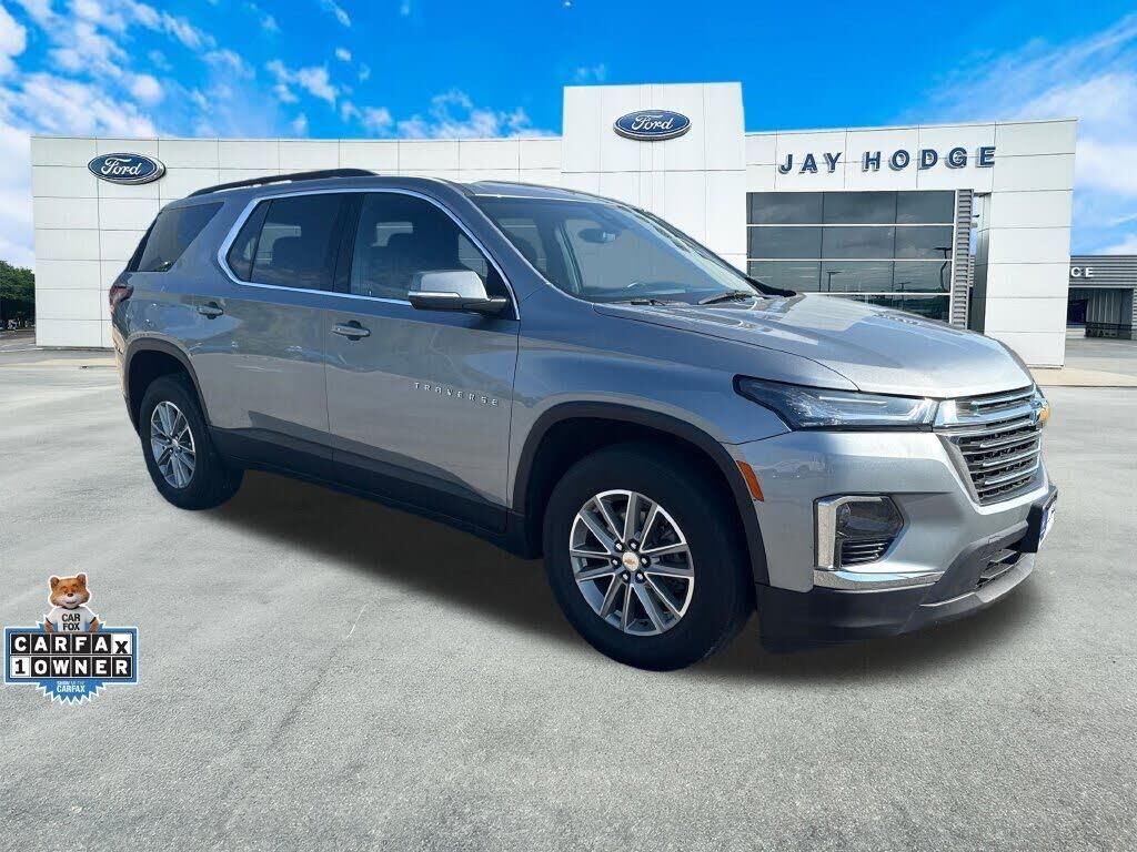 2023 Chevrolet Traverse LT Cloth — photo 1 of 1
