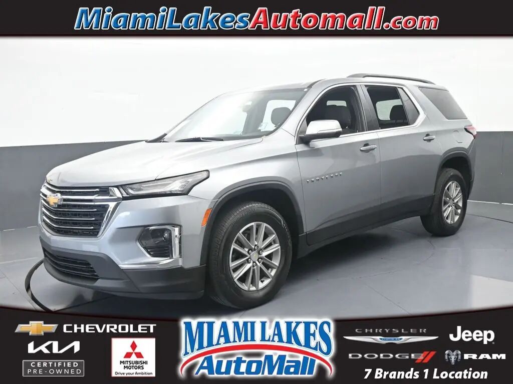 2023 Chevrolet Traverse LT Cloth — photo 1 of 7