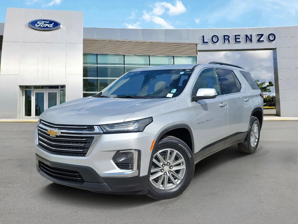 2022 Chevrolet Traverse LT Cloth — photo 1 of 13