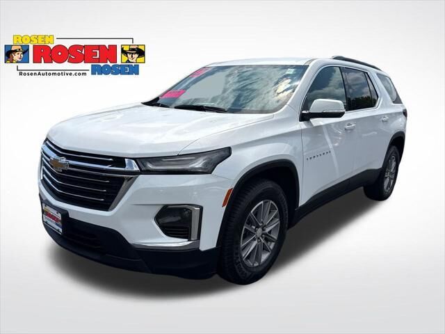 2022 Chevrolet Traverse LT Cloth — photo 1 of 13