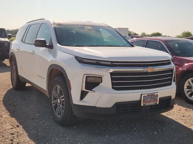 2025 Chevrolet Traverse LT — photo 1 of 1