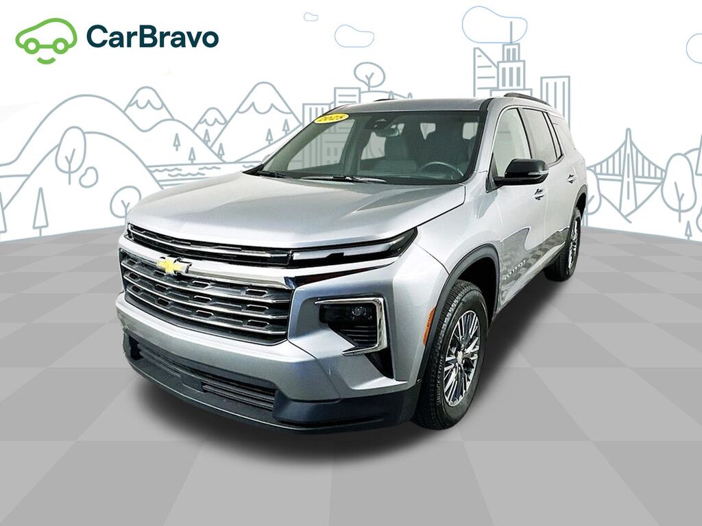 2025 Chevrolet Traverse LT — photo 1 of 6