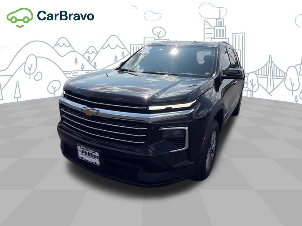 2025 Chevrolet Traverse LT — photo 1 of 6