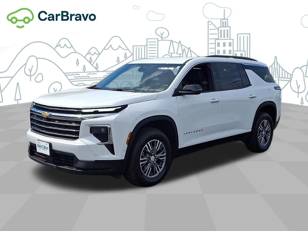 2025 Chevrolet Traverse LT — photo 1 of 7