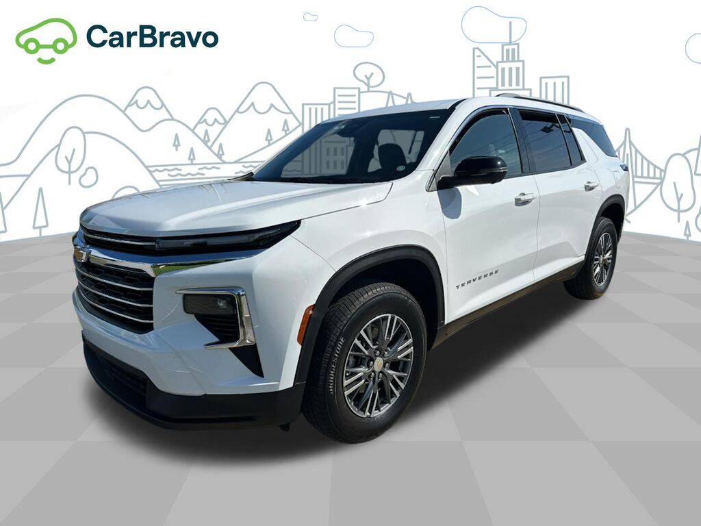 2025 Chevrolet Traverse LT — photo 1 of 7