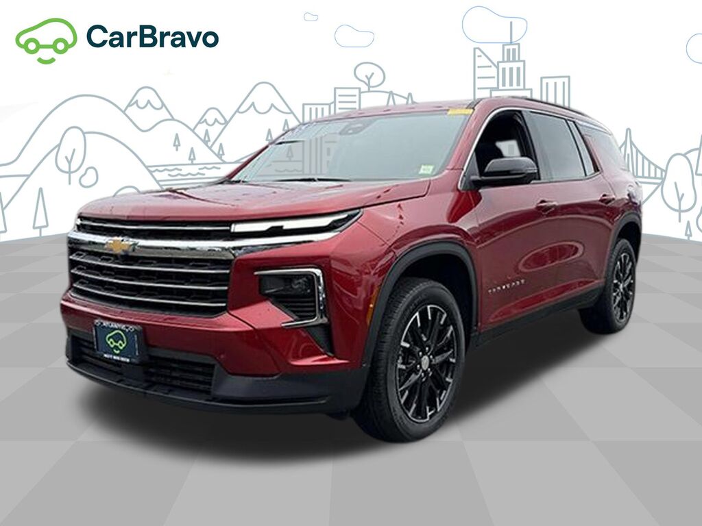 2025 Chevrolet Traverse LT — photo 1 of 6