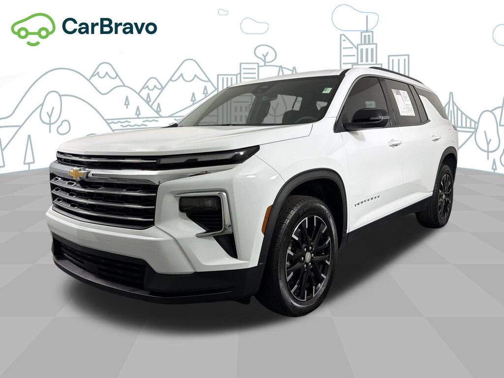 2025 Chevrolet Traverse LT — photo 1 of 7