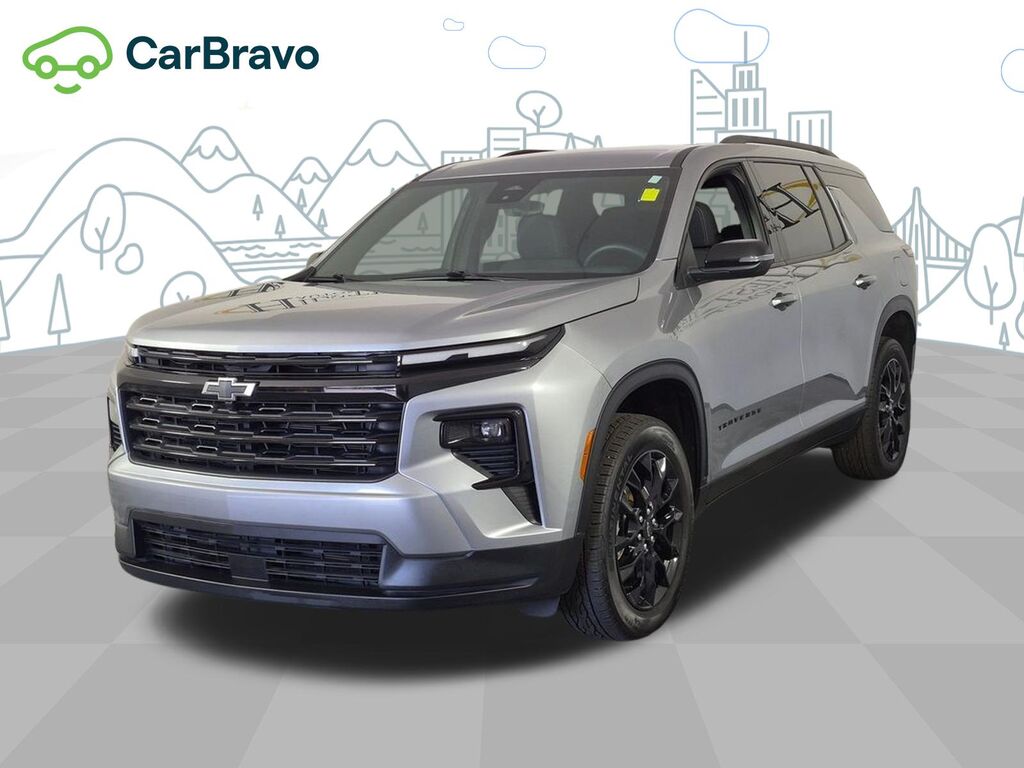 2025 Chevrolet Traverse LT — photo 1 of 6