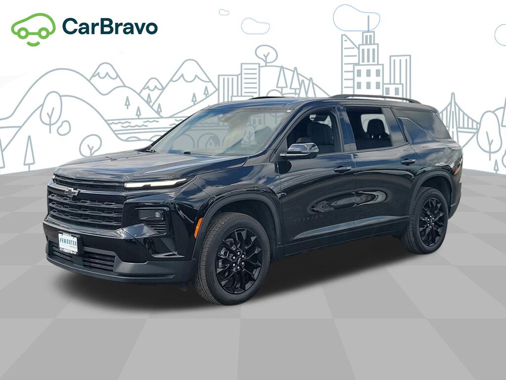 2025 Chevrolet Traverse LT — photo 1 of 7
