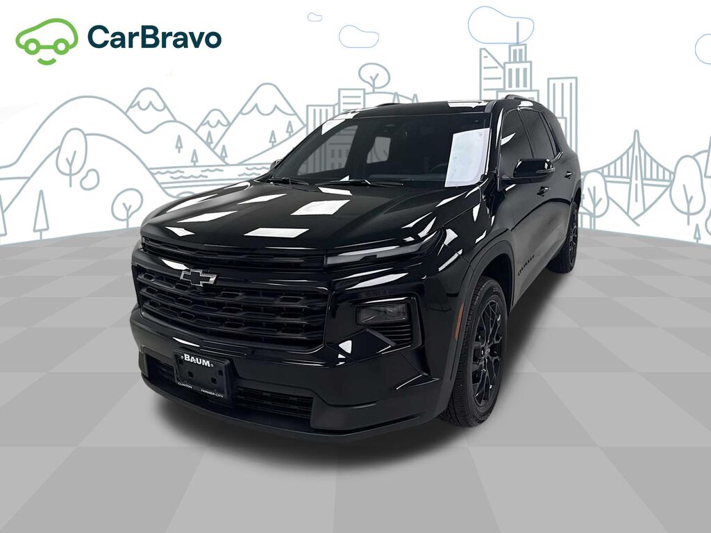 2025 Chevrolet Traverse LT — photo 1 of 6