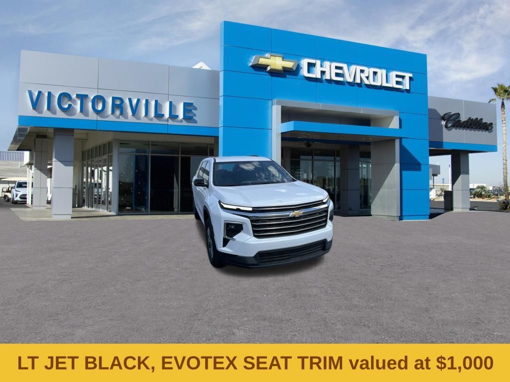 2025 Chevrolet Traverse LT — photo 1 of 6