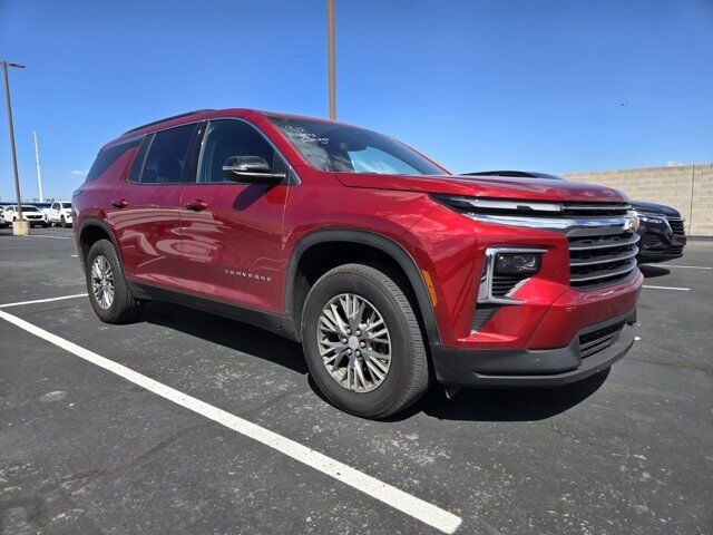 2025 Chevrolet Traverse FWD LT