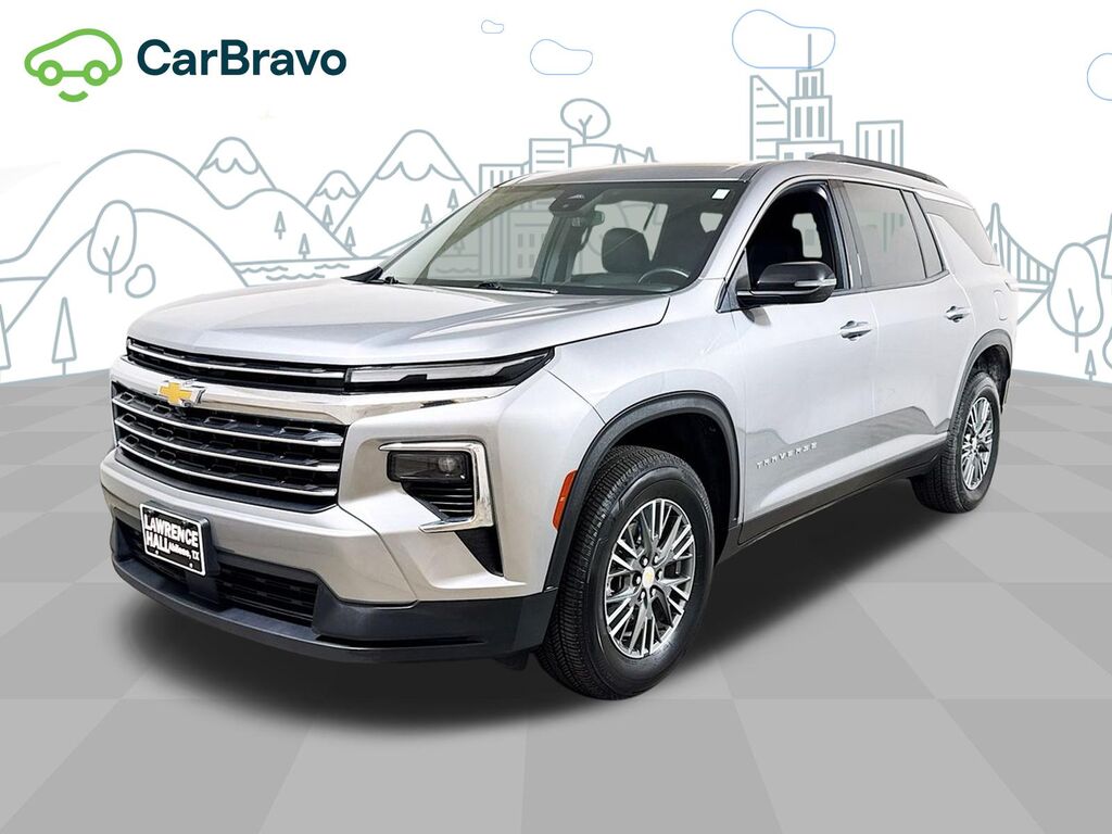 2025 Chevrolet Traverse LT — photo 1 of 6