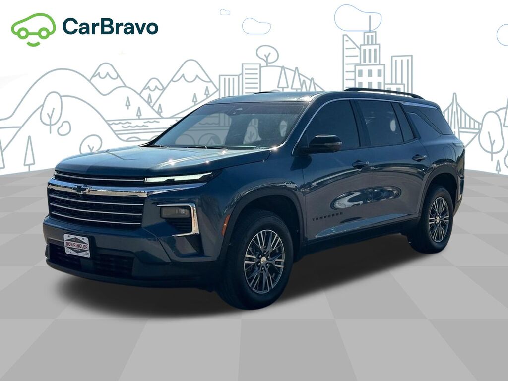 2025 Chevrolet Traverse LT — photo 1 of 7