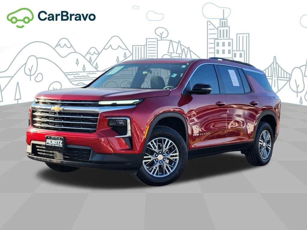 2025 Chevrolet Traverse LT — photo 1 of 6
