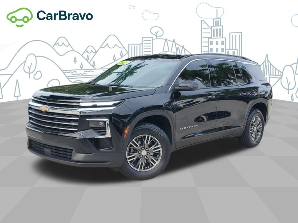2025 Chevrolet Traverse LT — photo 1 of 7
