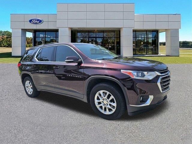 2020 Chevrolet Traverse LT Leather — photo 1 of 8