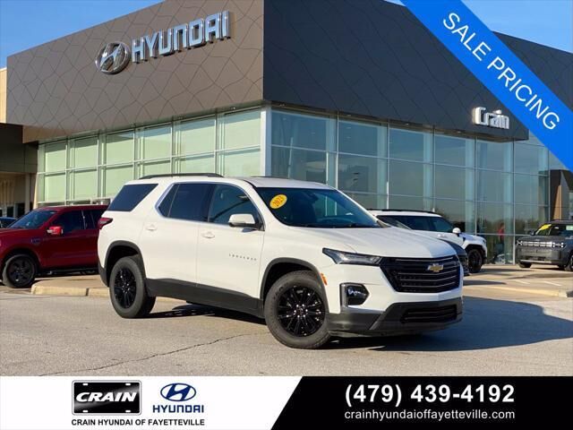 2023 Chevrolet Traverse LT Leather