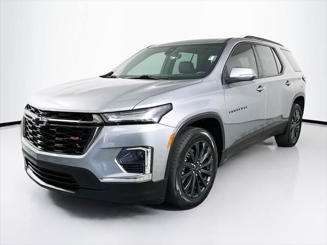 2023 Chevrolet Traverse RS — photo 1 of 13