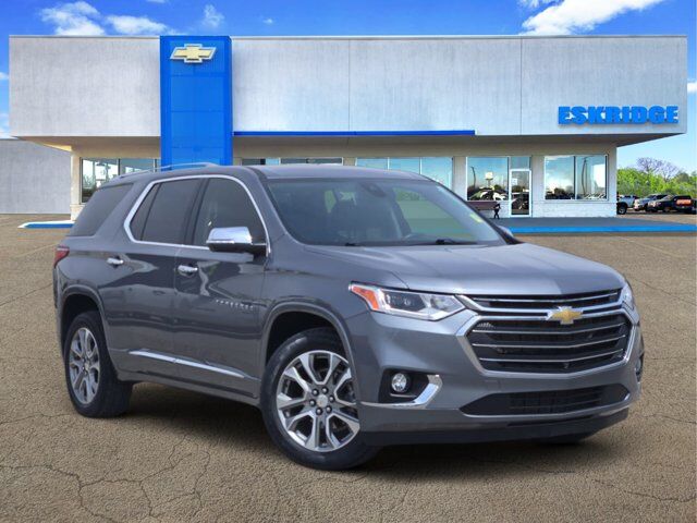 2021 Chevrolet Traverse Premier — photo 1 of 1
