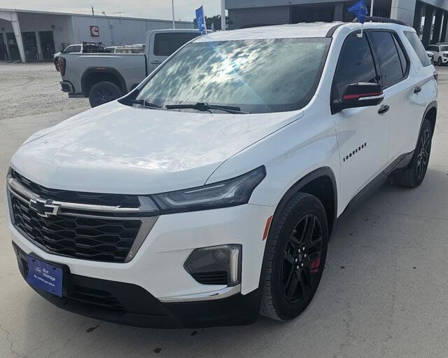 2023 Chevrolet Traverse Premier — photo 1 of 3