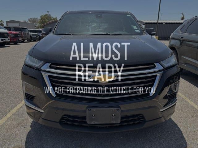 2023 Chevrolet Traverse High Country — photo 1 of 8