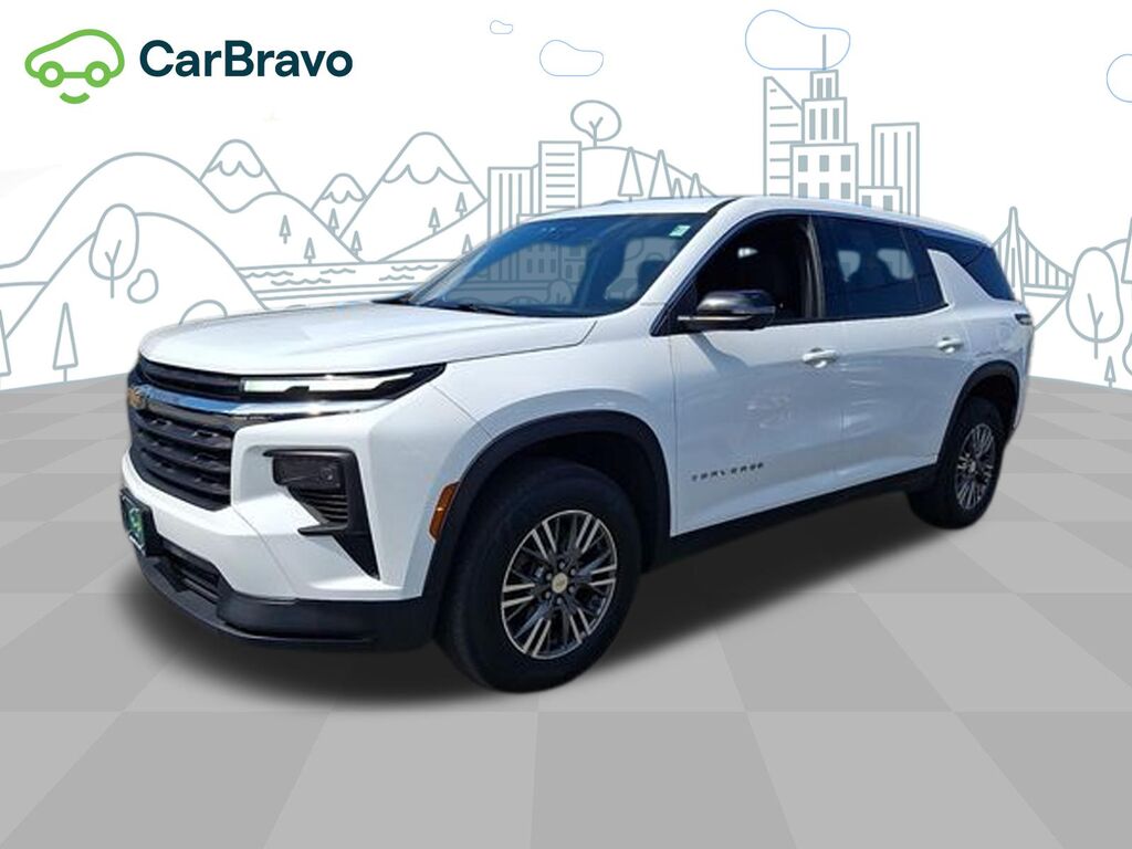 2024 Chevrolet Traverse LS — photo 1 of 6