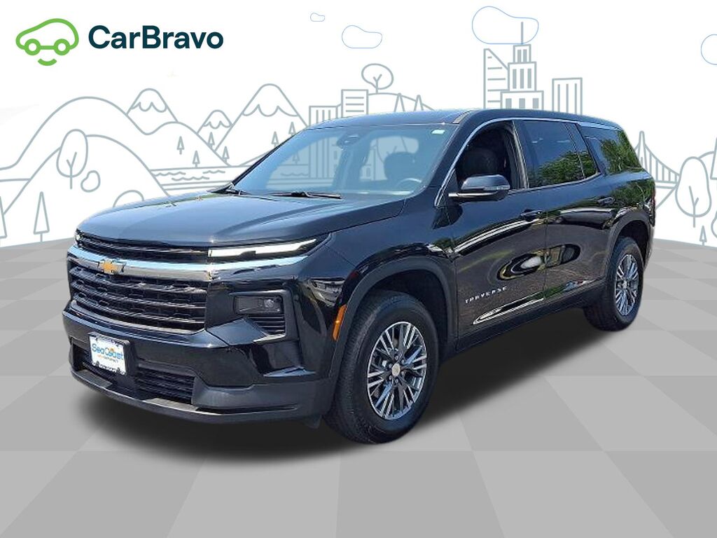 2024 Chevrolet Traverse LS — photo 1 of 6