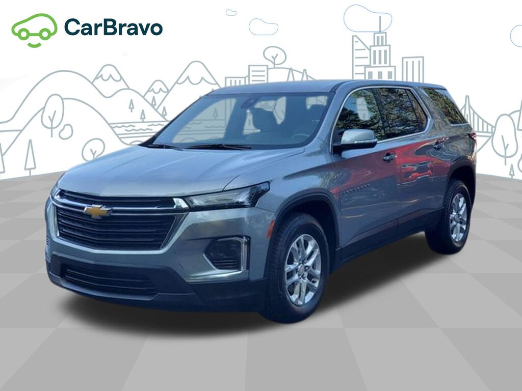 2023 Chevrolet Traverse LS — photo 1 of 6