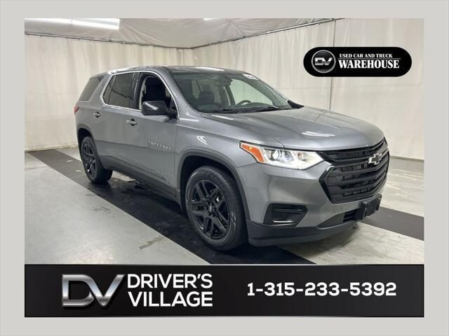 2020 Chevrolet Traverse LS — photo 1 of 1