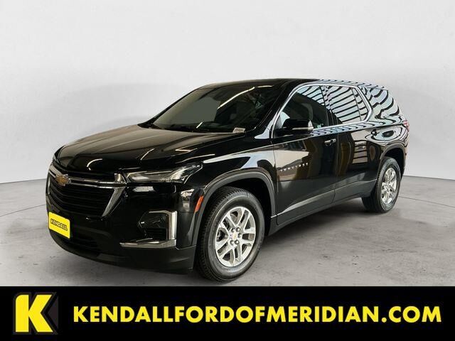 2023 Chevrolet Traverse LS — photo 1 of 26