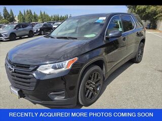 2020 Chevrolet Traverse LS — photo 1 of 1