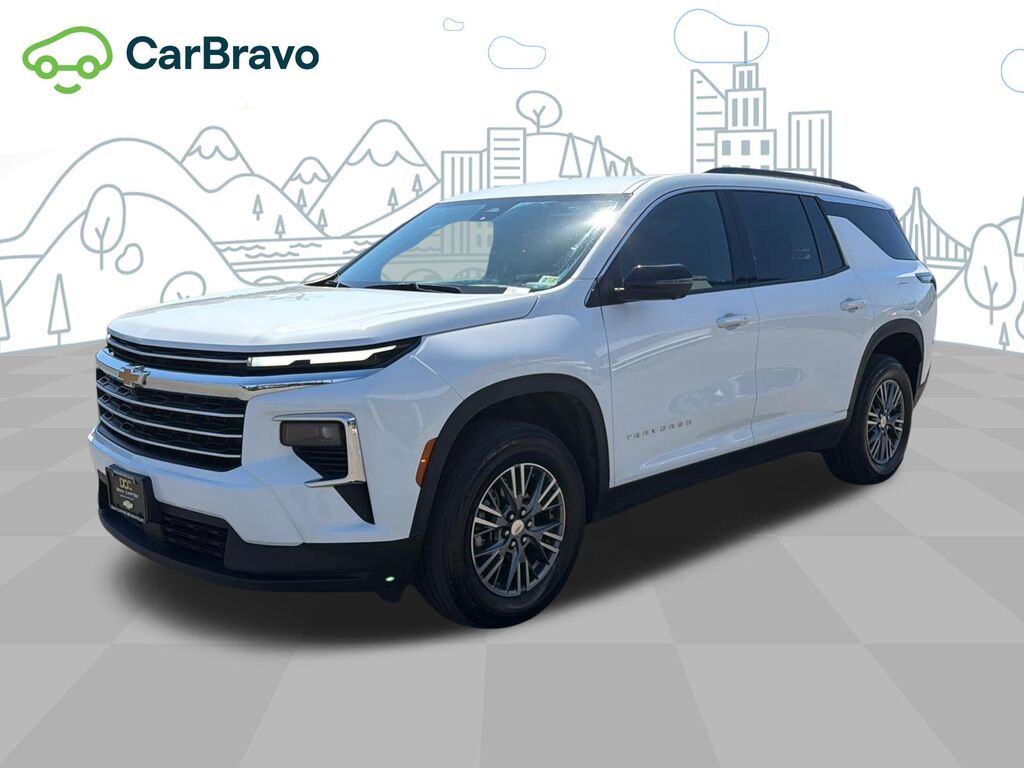 2024 Chevrolet Traverse LT — photo 1 of 6