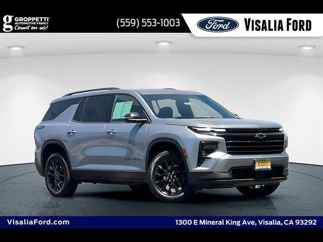 2024 Chevrolet Traverse LT